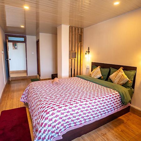 دارجيلنغ Monratino Himadrie -2 Mins Walk From Mall Road - All Rooms Have Kanchenjunga Mountain View المظهر الخارجي الصورة