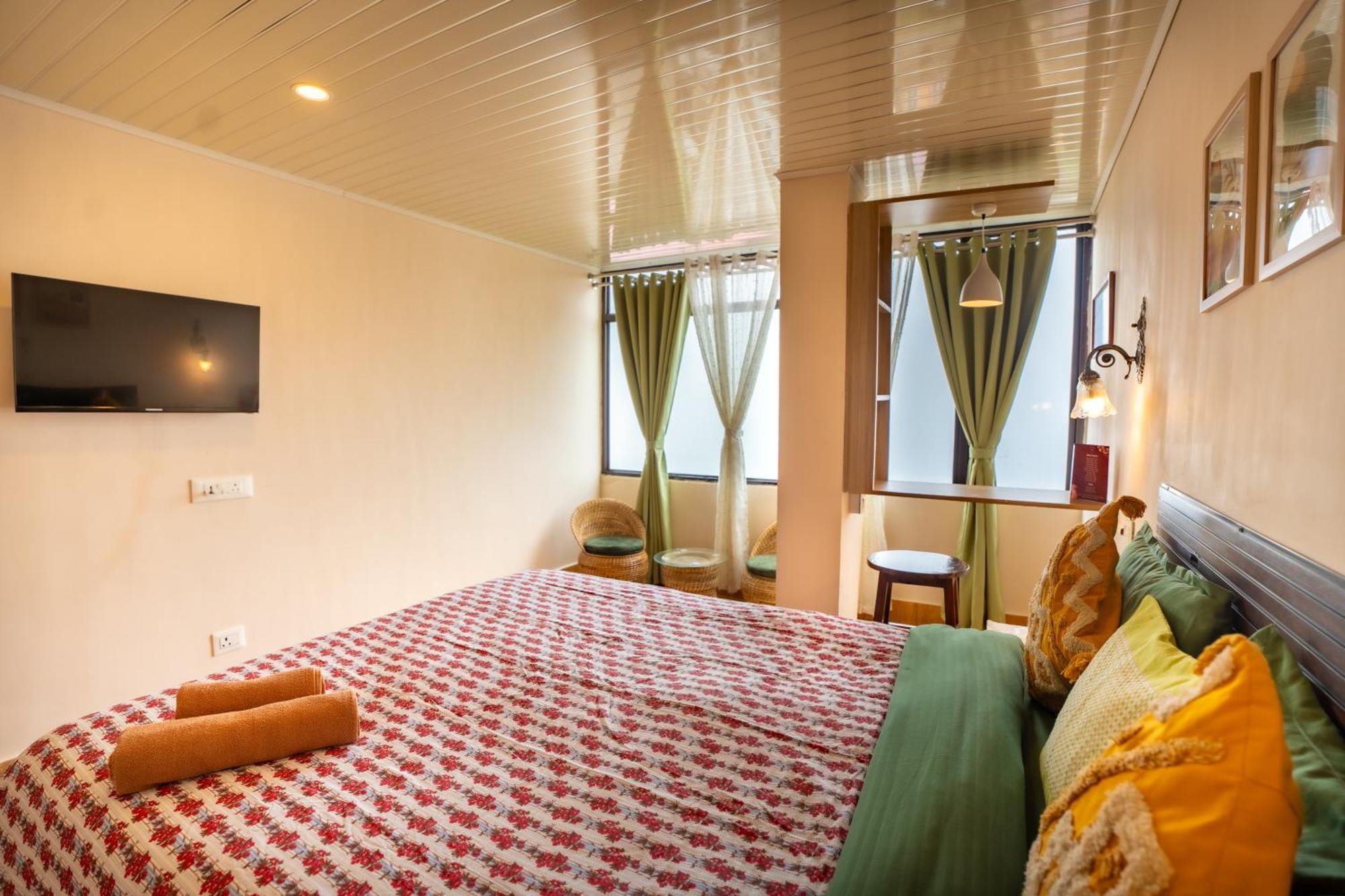 دارجيلنغ Monratino Himadrie -2 Mins Walk From Mall Road - All Rooms Have Kanchenjunga Mountain View المظهر الخارجي الصورة