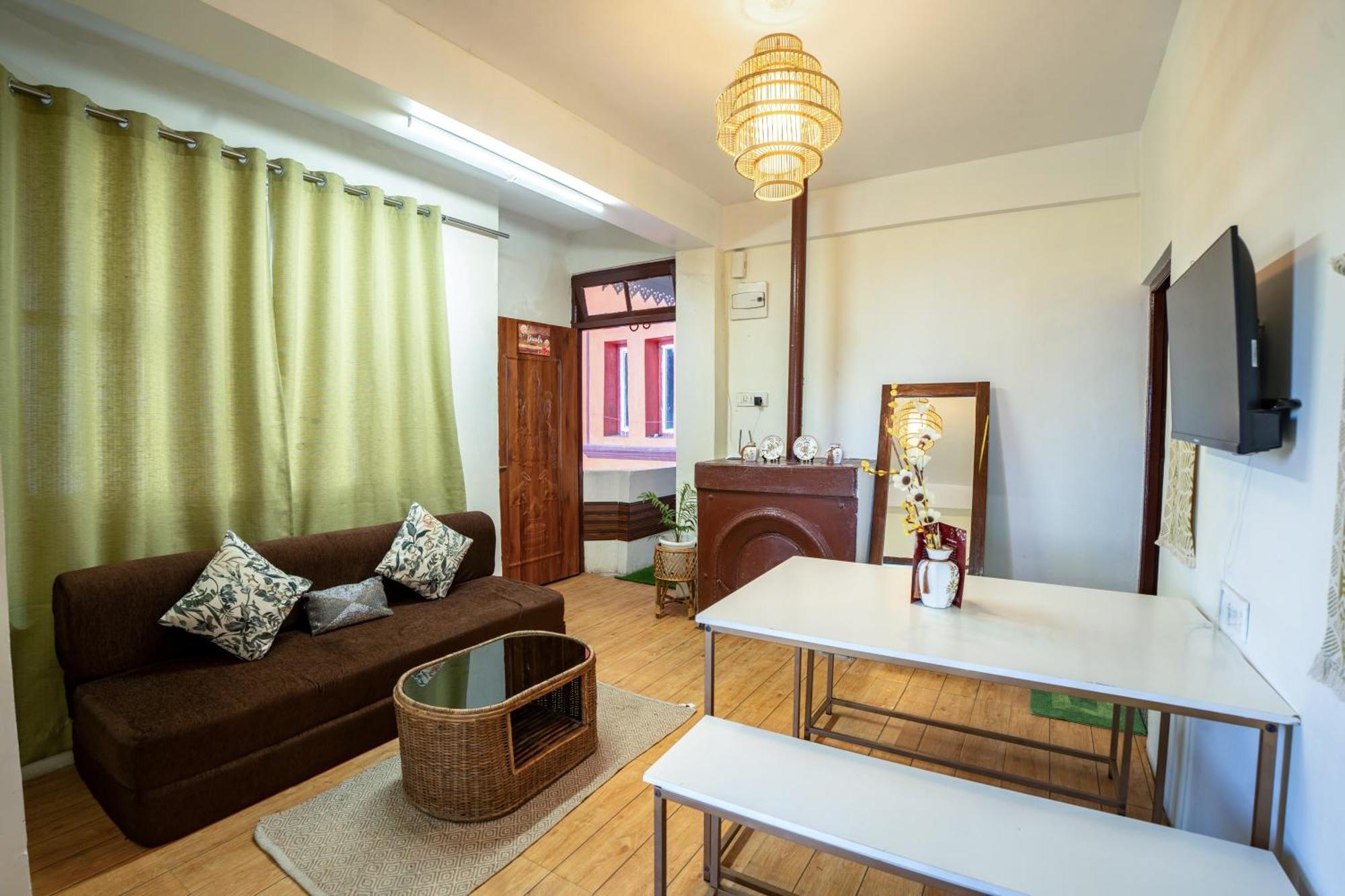 دارجيلنغ Monratino Himadrie -2 Mins Walk From Mall Road - All Rooms Have Kanchenjunga Mountain View المظهر الخارجي الصورة
